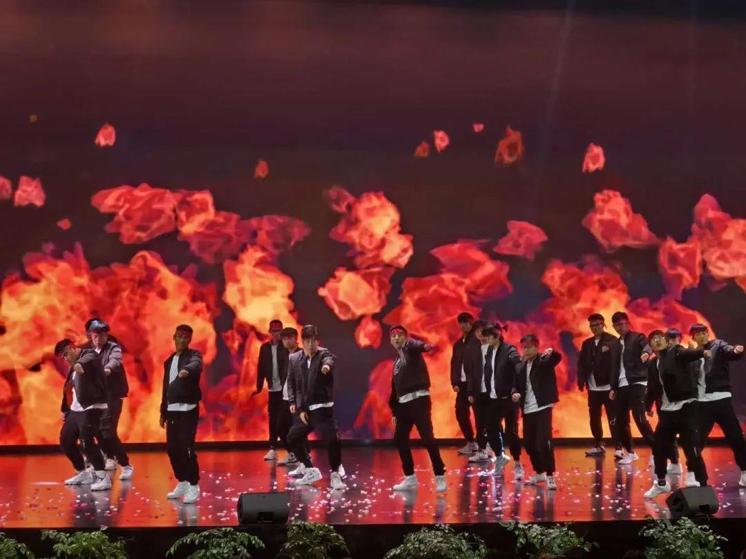 尚德心理微课：用音乐照顾宅家的自己图片_562949953421311