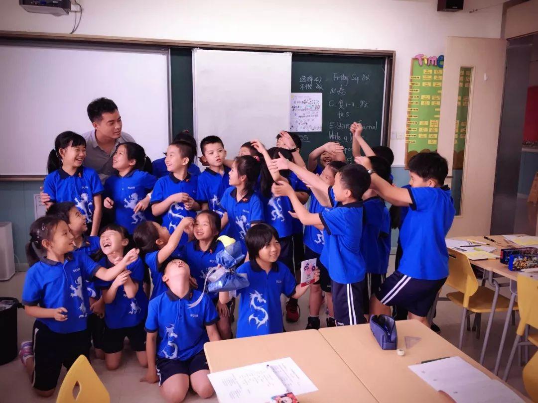 做一颗点燃学生心灵之火的火种图片_1023