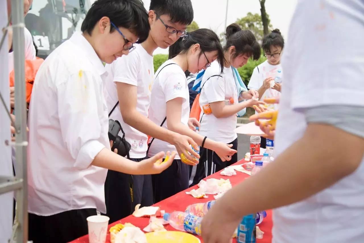 Add some color to your life!——国际部高中滴水湖color run炫彩青春图片_511