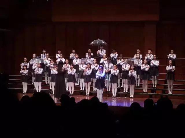 歌声动听，琴声飞扬：领科2017年春季音乐会圆满落幕图片_8191
