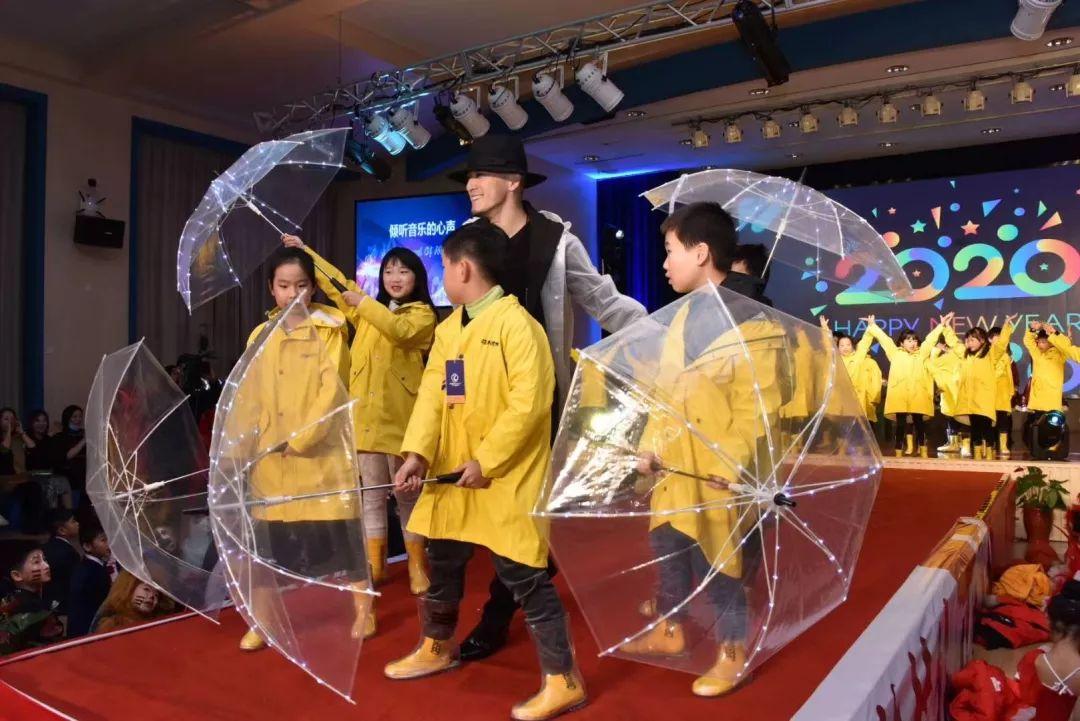 世外小学2019年"倾听音乐的心声”主题迎新活动图片_25711008708143844408671393477458601640355247900524685364822015 世外小学2019年"倾听音乐的心声”主题迎新活动图片_25711008708143844408671393477458601640355247900524685364822015