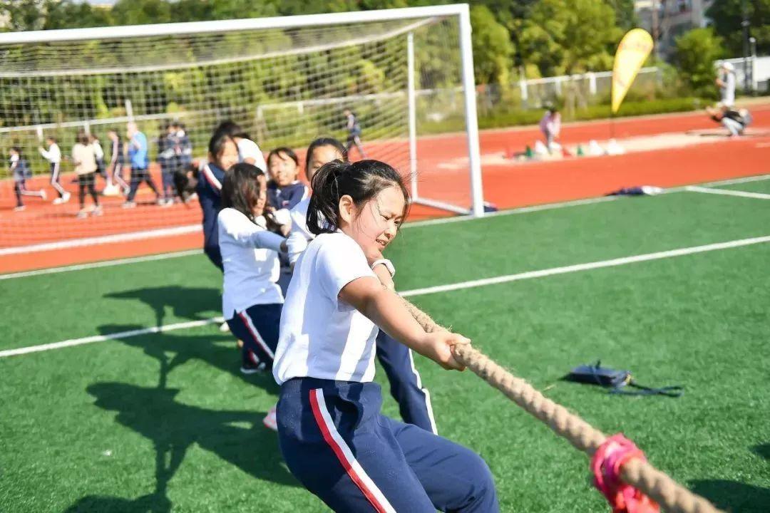德英乐校园体育节——看奥运冠军为孩子们加油助威!图片_32767 德英乐校园体育节——看奥运冠军为孩子们加油助威!图片_32767