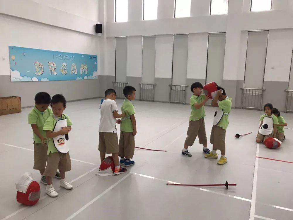 青浦平和击剑社团——进击吧小剑客!图片_31 青浦平和击剑社团——进击吧小剑客!图片_31