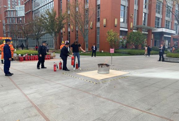 园区生活丨学院2019年“119”消防演习顺利举行图片_33554431