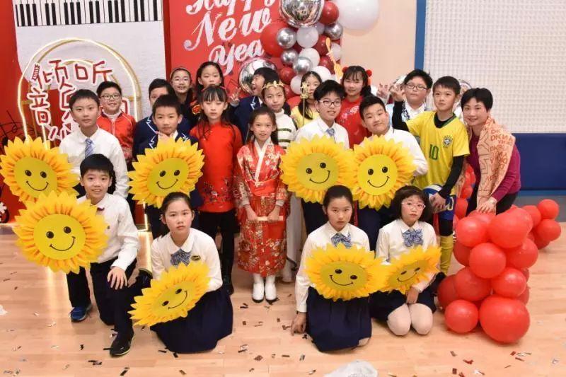 世外小学2019年"倾听音乐的心声”主题迎新活动图片_146783911423364576743092537299333564210980159306769991919205685720763064069663027716481187399048043939495935 世外小学2019年"倾听音乐的心声”主题迎新活动图片_146783911423364576743092537299333564210980159306769991919205685720763064069663027716481187399048043939495935