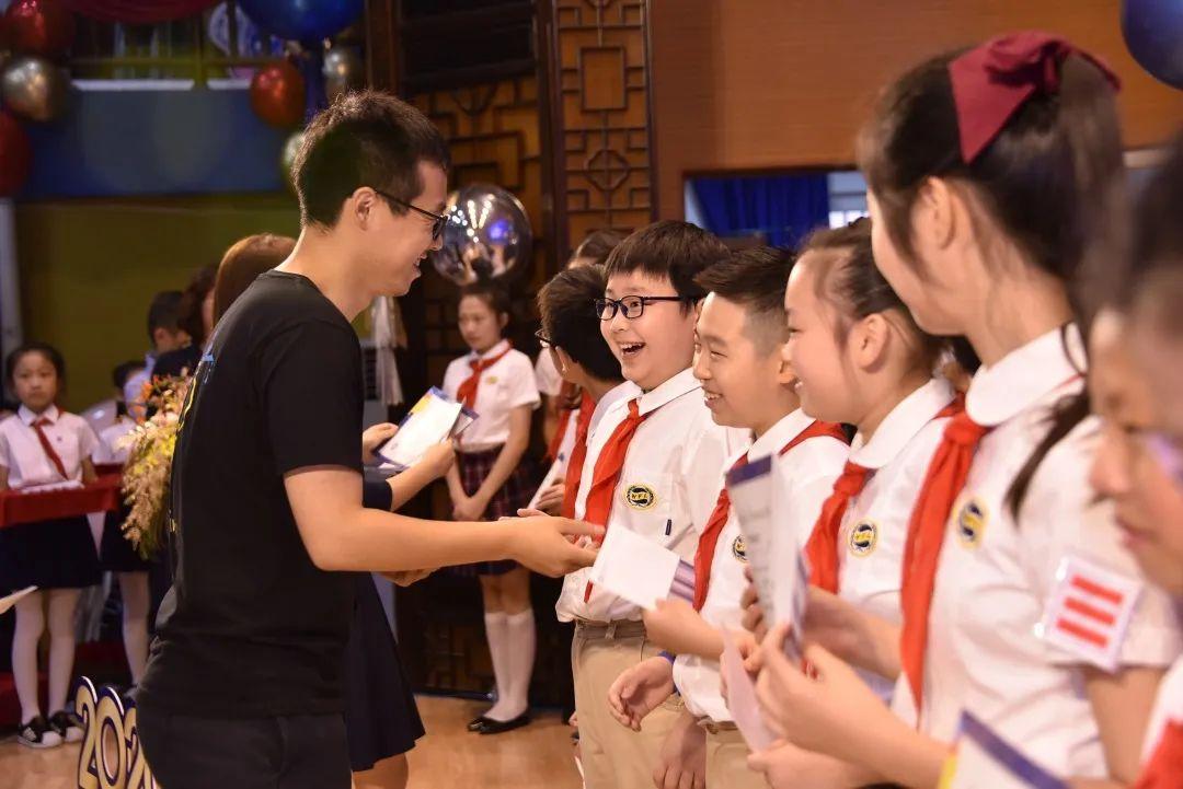 以梦为马，不负韶华——世外小学境内部五年级毕业典礼图片_524287