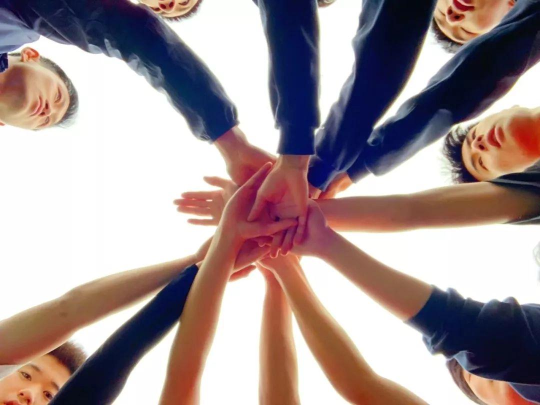 篮球是信仰?也许是吧! | 来自西南位育中学国际部篮球队的正式介绍图片_31 篮球是信仰?也许是吧! | 来自西南位育中学国际部篮球队的正式介绍图片_31