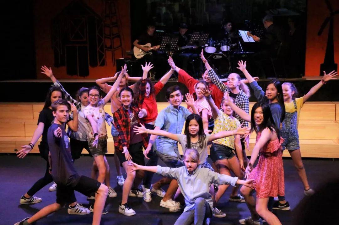13: The Musical图片_1