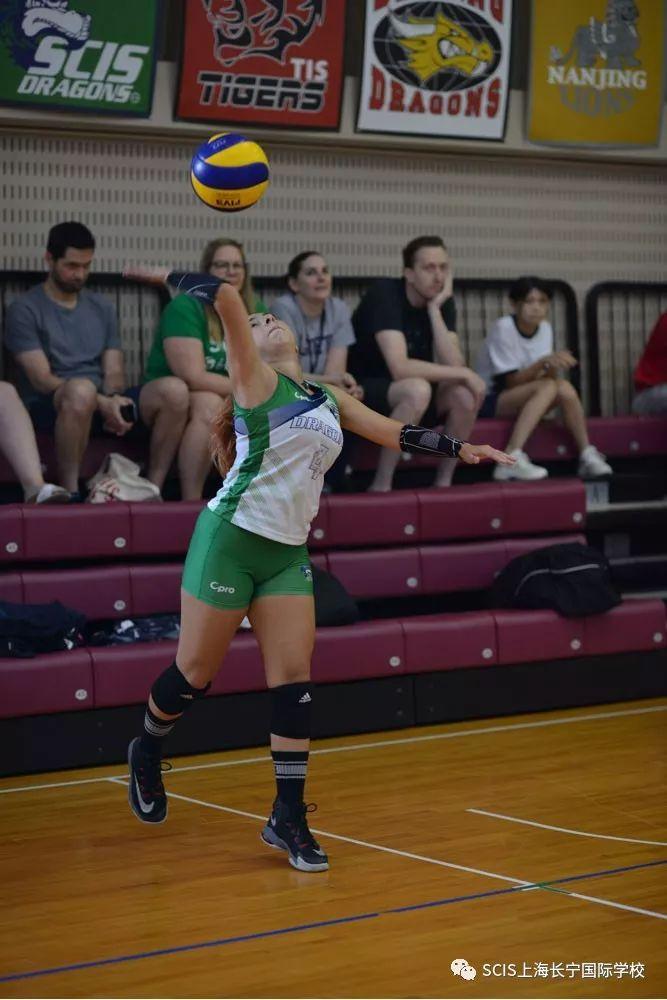Varsity Girls Crowned Back-to-Back ACAMIS Volleyball Champions!图片_1023