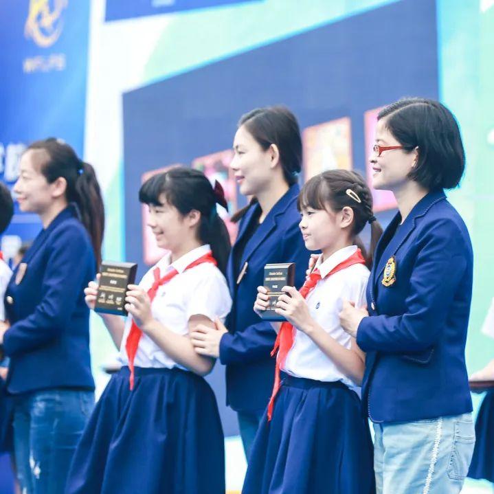 预见未来的自己——世外小学双语部五年级毕业典礼图片_68719476735