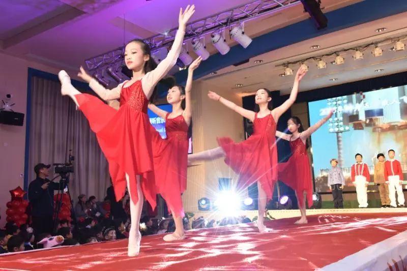 世外小学2019年"倾听音乐的心声”主题迎新活动图片_5575186299632655785383929568162090376495103 世外小学2019年"倾听音乐的心声”主题迎新活动图片_5575186299632655785383929568162090376495103