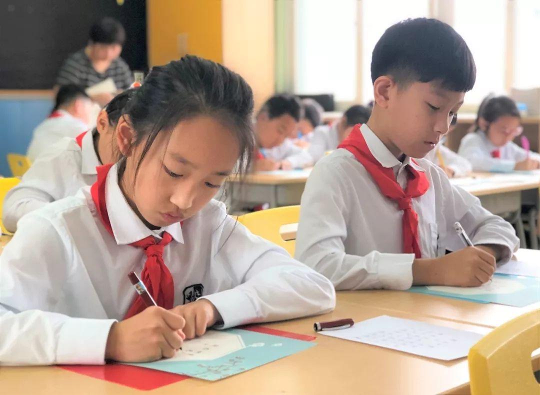 练中国书法,传汉字文化 | SUIS Chinese Practical Activity图片_33554431 练中国书法,传汉字文化 | SUIS Chinese Practical Activity图片_33554431