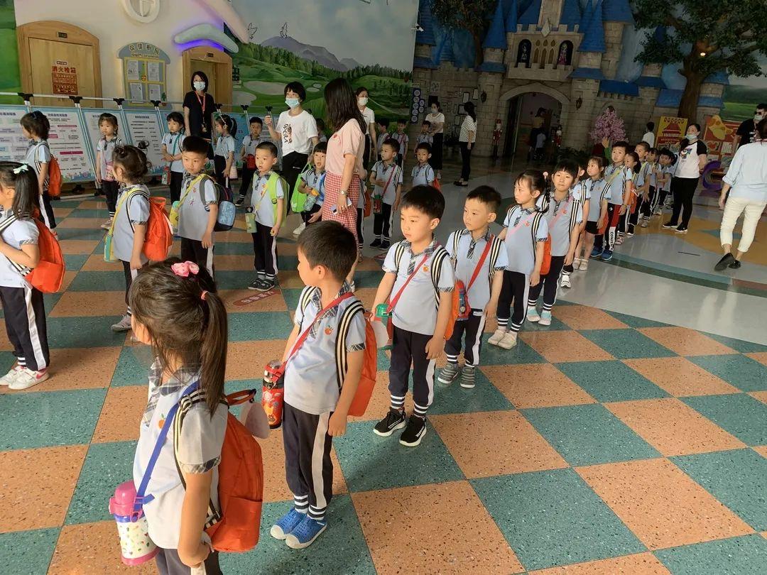 繁花夏 稚子归 —— 记尚德幼儿园返校周活动图片_17592186044415 繁花夏 稚子归 —— 记尚德幼儿园返校周活动图片_17592186044415