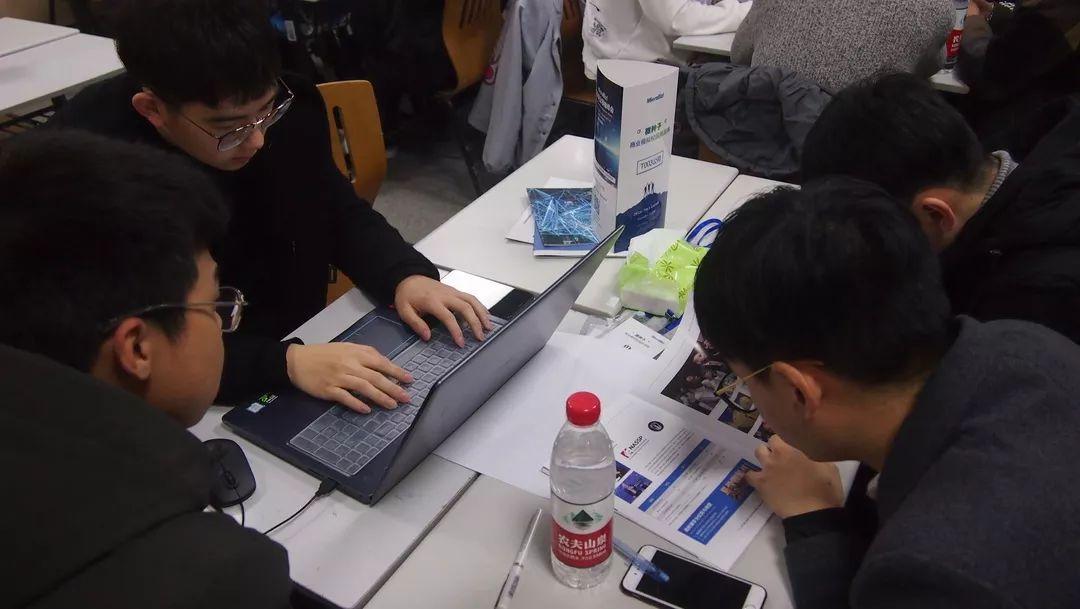 热烈庆祝MicroBiz!未来商业领袖峰会上外立泰校内赛圆满成功图片_15 热烈庆祝MicroBiz!未来商业领袖峰会上外立泰校内赛圆满成功图片_15