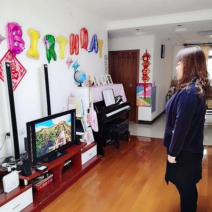 升腾的力量 || 领科双语师生参加“在线升旗仪式”图片_16383