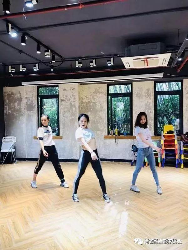 感恩月征文（七）——《感恩与你同行》图片_2097151
