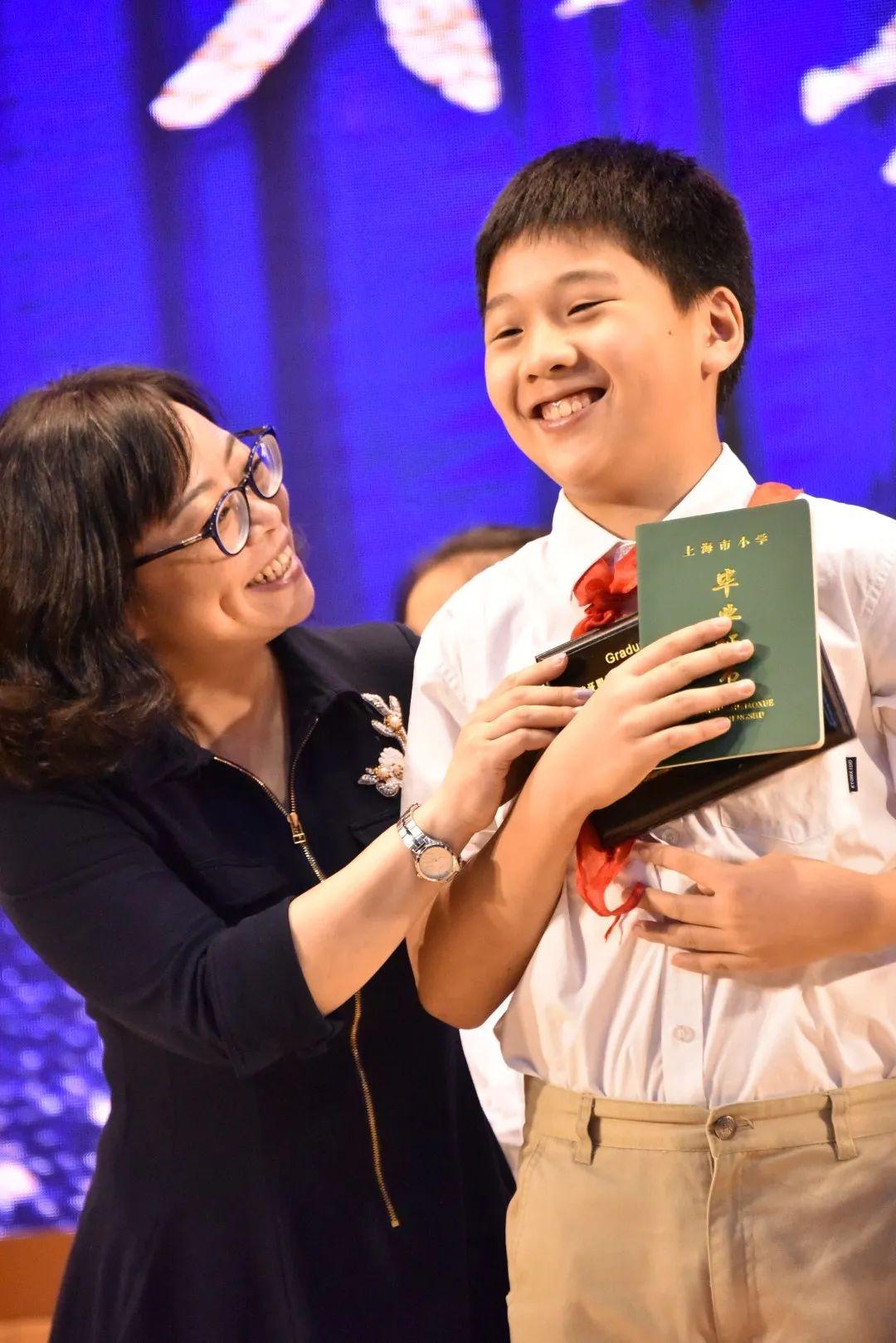 以梦为马，不负韶华——世外小学境内部五年级毕业典礼图片_4294967295