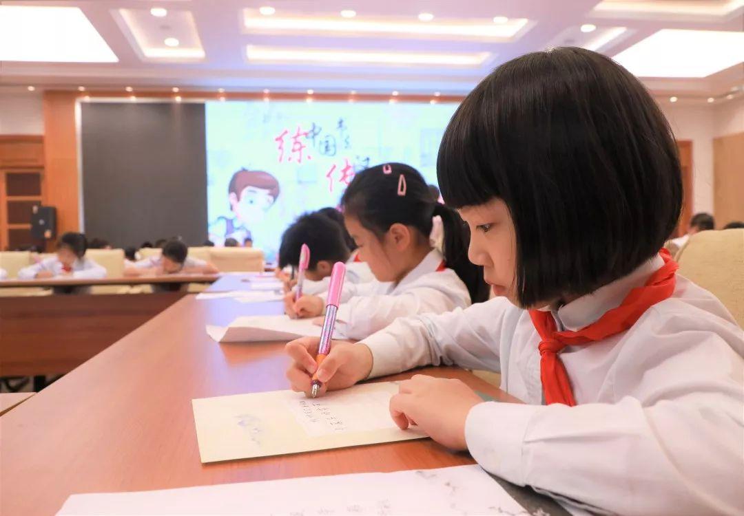 练中国书法,传汉字文化 | SUIS Chinese Practical Activity图片_268435455 练中国书法,传汉字文化 | SUIS Chinese Practical Activity图片_268435455