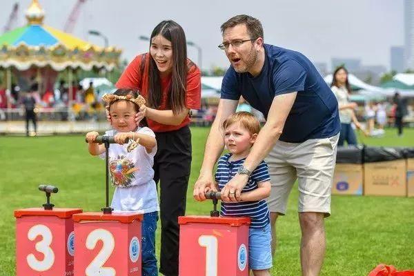 Wellington goes on safari for fifth Summer Festival图片_16777215
