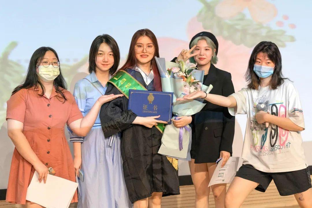 2020 HQIS Graduation Ceremony Review | 乘风破浪,扬帆起航!HQIS毕业典礼圆满结束!图片_15 2020 HQIS Graduation Ceremony Review | 乘风破浪,扬帆起航!HQIS毕业典礼圆满结束!图片_15