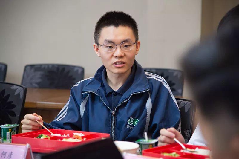 向内发掘   对外探索 ——记“与校长共进午餐” 校长特别奖获奖学生座谈活动图片_511