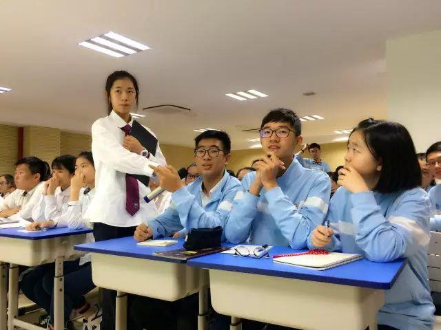 A Magic World of Mathematics | 国际部美加课程数学能力挑战赛图片_2147483647