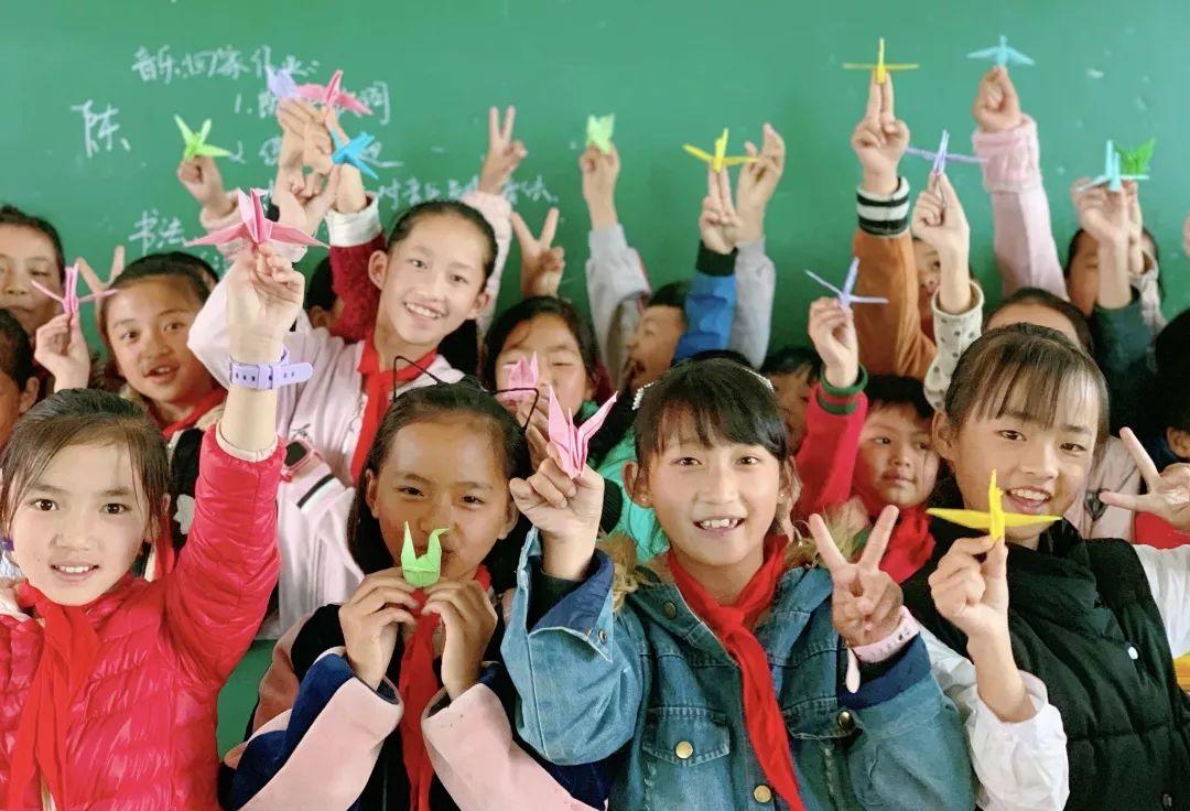 为爱守护,益行青春 | 记西南位育中学国际部2019学年元阳公益行助学活动 1图片_524287 为爱守护,益行青春 | 记西南位育中学国际部2019学年元阳公益行助学活动 1图片_524287