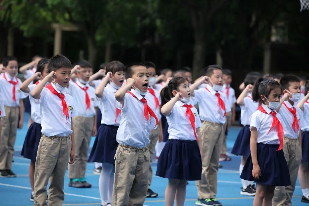时刻准备着——世外小学二年级入队仪式图片_137438953471 时刻准备着——世外小学二年级入队仪式图片_137438953471