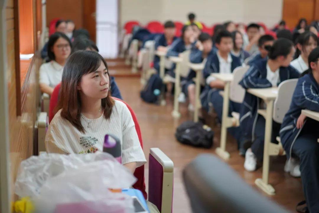 百舸争流奋楫者当先，万木竞秀傲寒者夺魁 | 记西南位育中学国际部第五届学生代表大会图片_15