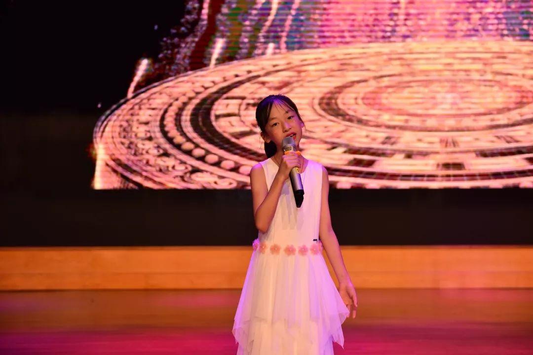 秀才艺,展童真,庆六一 Talent Show Brightens Our Childhood图片_137438953471 秀才艺,展童真,庆六一 Talent Show Brightens Our Childhood图片_137438953471