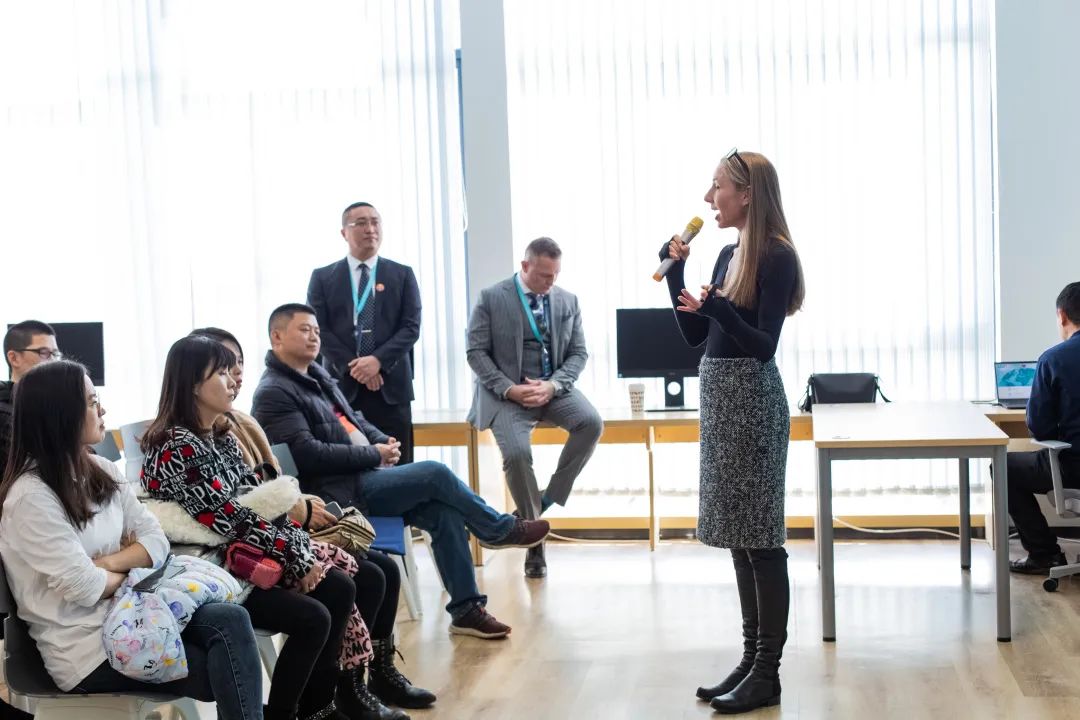 杰出教师成就杰出学校 -Outstanding Teachers, Outstanding Schools图片_15 杰出教师成就杰出学校 -Outstanding Teachers, Outstanding Schools图片_15