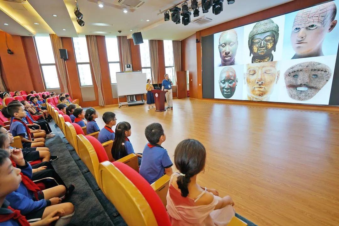 智利艺术家本杰明·里拉Benjamín Lira艺术讲座 | Primary Arts Week图片_255 智利艺术家本杰明·里拉Benjamín Lira艺术讲座 | Primary Arts Week图片_255