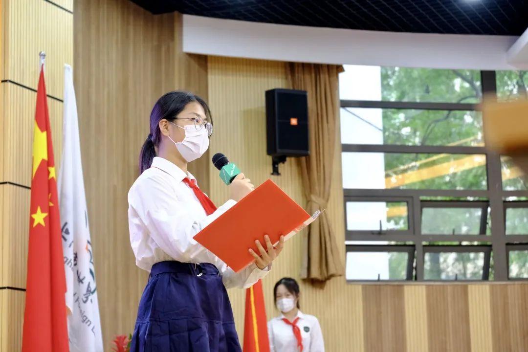 誓言当用行动实践,青春当以志向引领 ——记七年级铭言宣誓仪式图片_31 誓言当用行动实践,青春当以志向引领 ——记七年级铭言宣誓仪式图片_31