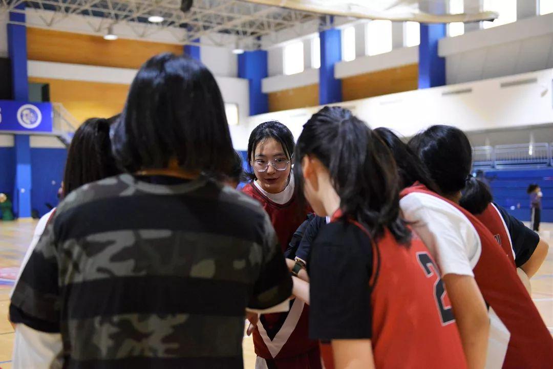 巾帼不让须眉 | 上实 vs 协和女篮友谊赛图片_7 巾帼不让须眉 | 上实 vs 协和女篮友谊赛图片_7