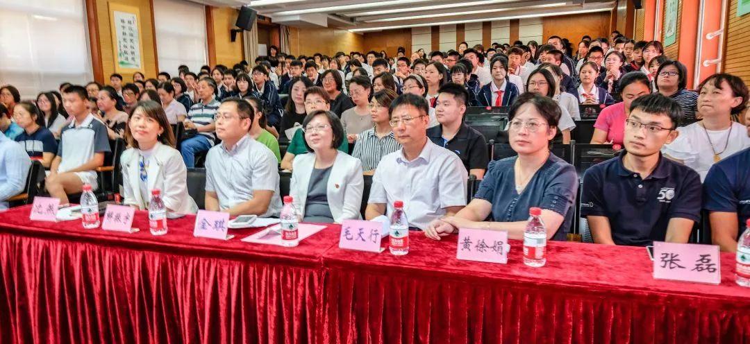 携手特奥,普特共融 | 记徐汇区特奥网球融合学校签约仪式暨特奥融合伙伴招募活动在西南位育中学举行图片_31 携手特奥,普特共融 | 记徐汇区特奥网球融合学校签约仪式暨特奥融合伙伴招募活动在西南位育中学举行图片_31