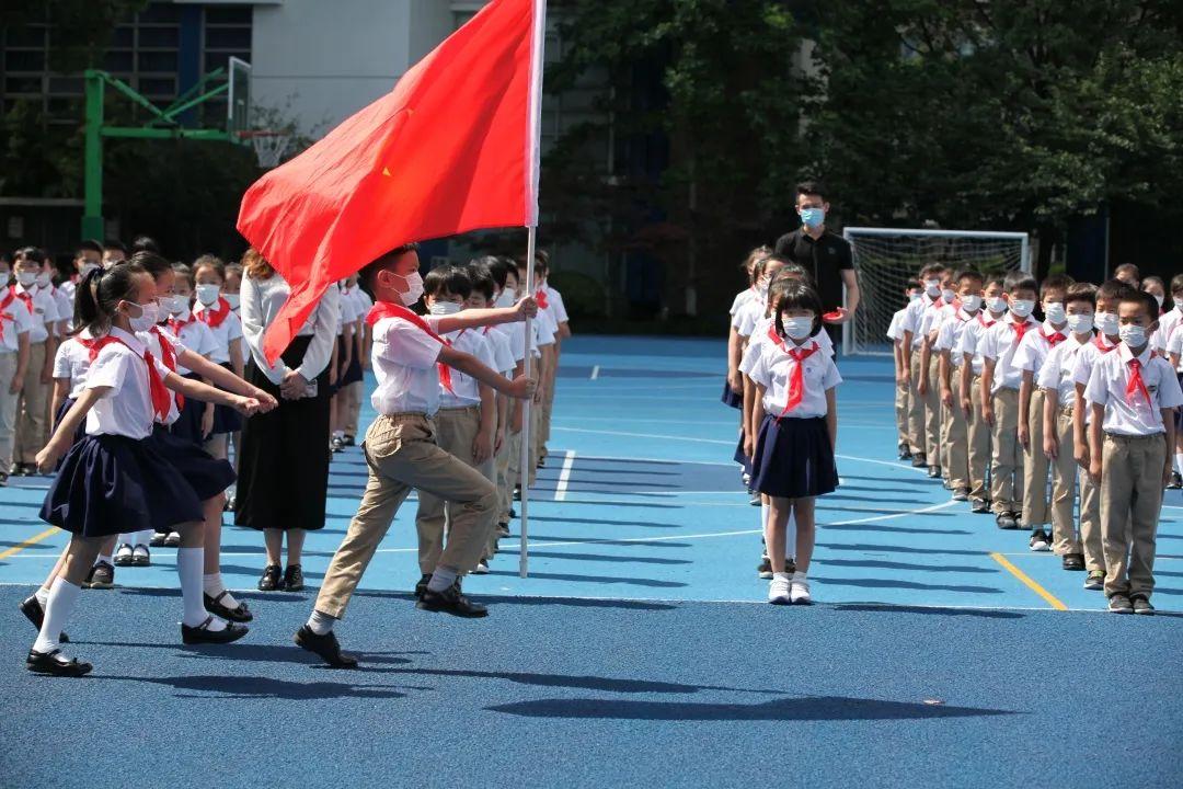 时刻准备着——世外小学二年级入队仪式图片_268435455 时刻准备着——世外小学二年级入队仪式图片_268435455