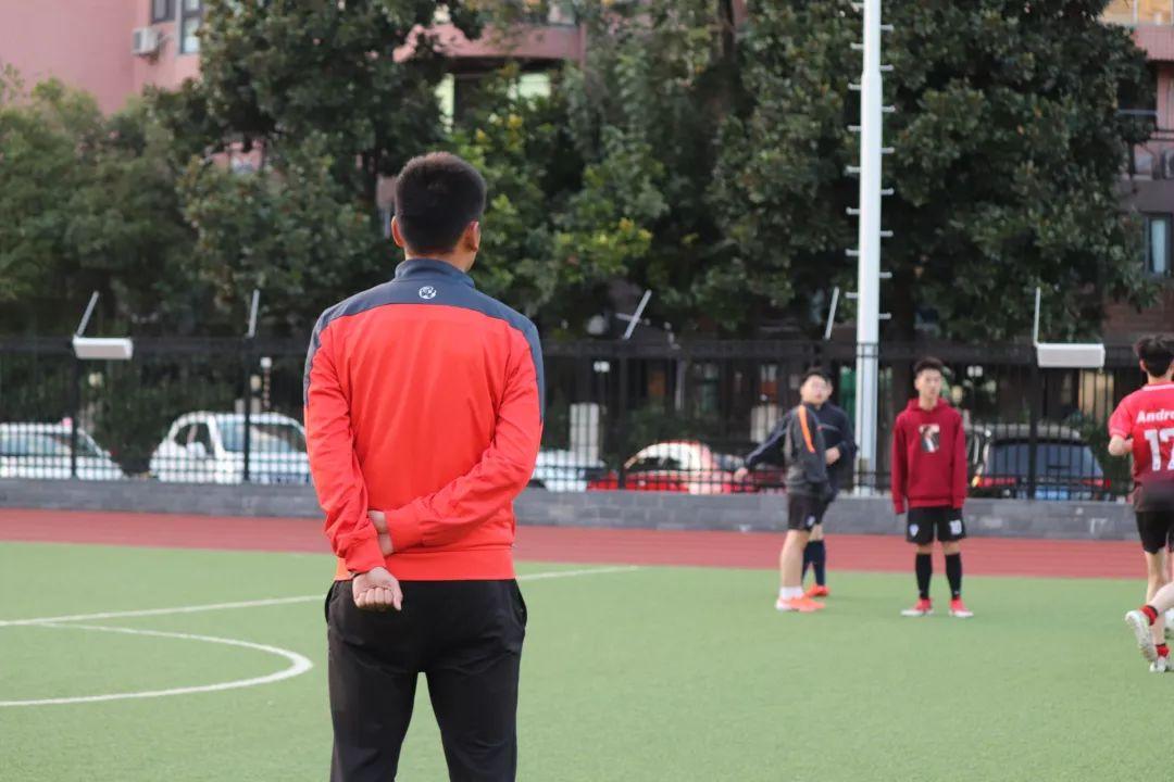 足球联赛 | 上实剑桥 vs 平和图片_3