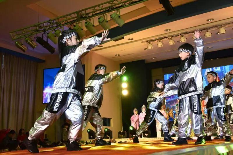 世外小学2019年"倾听音乐的心声”主题迎新活动图片_42535295865117307932921825928971026431 世外小学2019年"倾听音乐的心声”主题迎新活动图片_42535295865117307932921825928971026431