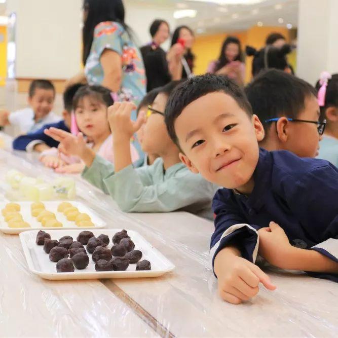 月映协和分外圆,中秋节快乐 | Let's celebrate the Mid-Autumn Festival!图片_127 月映协和分外圆,中秋节快乐 | Let's celebrate the Mid-Autumn Festival!图片_127
