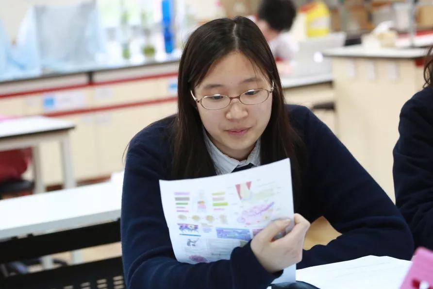 New graduates reap the rewards of a Pao School education图片_8191 New graduates reap the rewards of a Pao School education图片_8191
