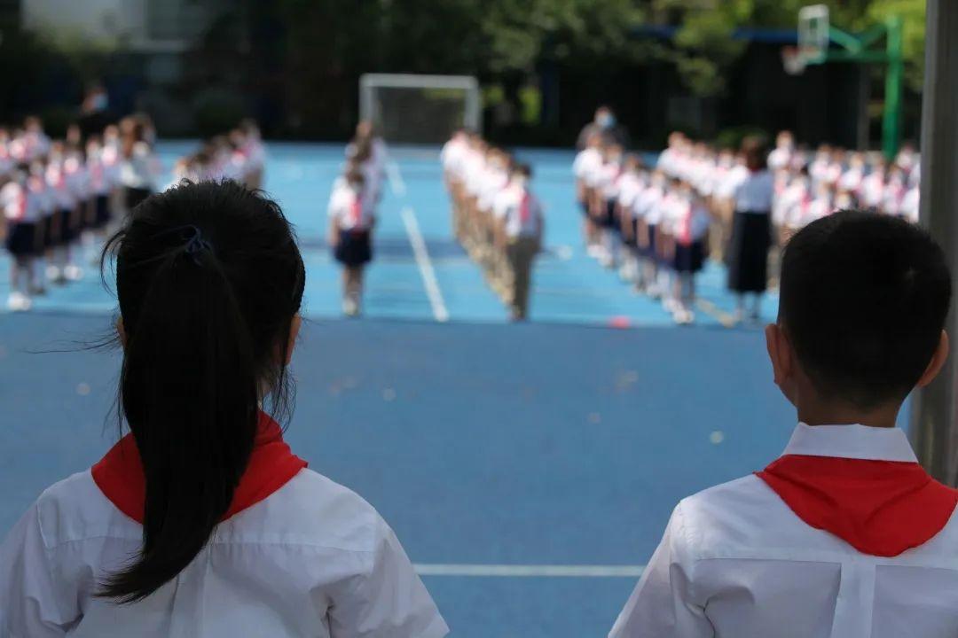 时刻准备着——世外小学二年级入队仪式图片_4095 时刻准备着——世外小学二年级入队仪式图片_4095