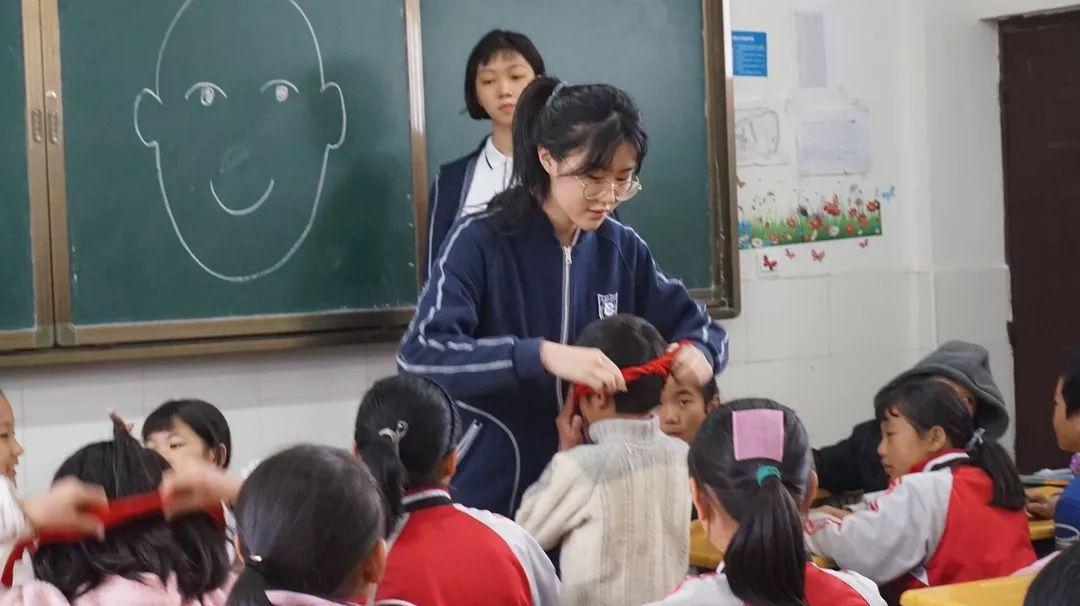 为爱守护,益行青春 | 记西南位育中学国际部2019学年元阳公益行助学活动 2图片_511 为爱守护,益行青春 | 记西南位育中学国际部2019学年元阳公益行助学活动 2图片_511