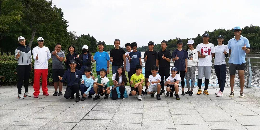 王石先生莅临德英乐青少年赛艇基地图片_7 王石先生莅临德英乐青少年赛艇基地图片_7