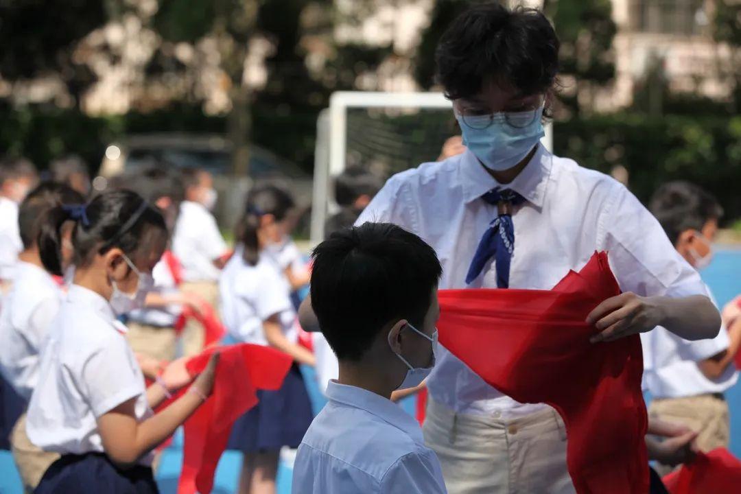 时刻准备着——世外小学二年级入队仪式图片_8388607 时刻准备着——世外小学二年级入队仪式图片_8388607