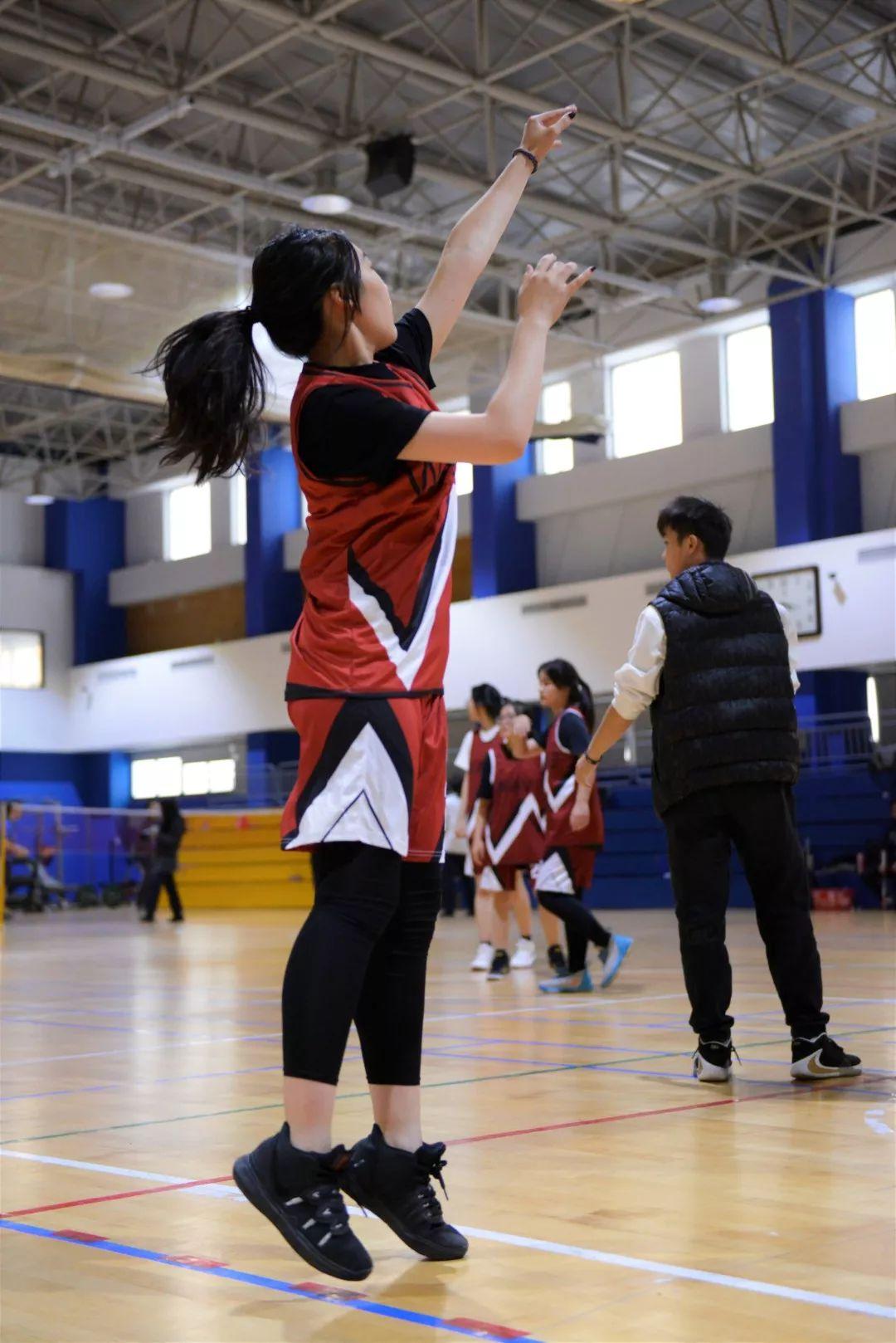 巾帼不让须眉 | 上实 vs 协和女篮友谊赛图片_1048575 巾帼不让须眉 | 上实 vs 协和女篮友谊赛图片_1048575