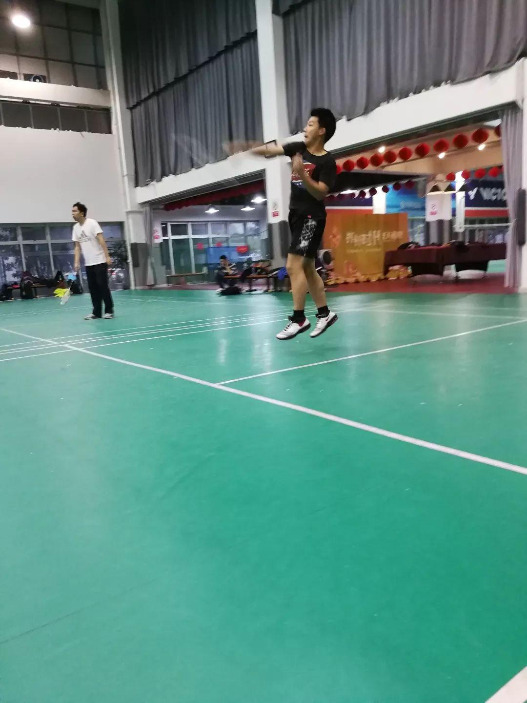 谁羽争锋——记光华剑桥第一届As年级羽毛球赛图片_31 谁羽争锋——记光华剑桥第一届As年级羽毛球赛图片_31