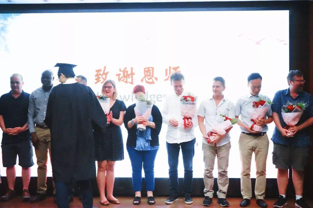 青春无悔凌云志,岁月留痕西位情 | 记西南位育中学国际部2019届毕业典礼暨成人仪式图片_134217727 青春无悔凌云志,岁月留痕西位情 | 记西南位育中学国际部2019届毕业典礼暨成人仪式图片_134217727