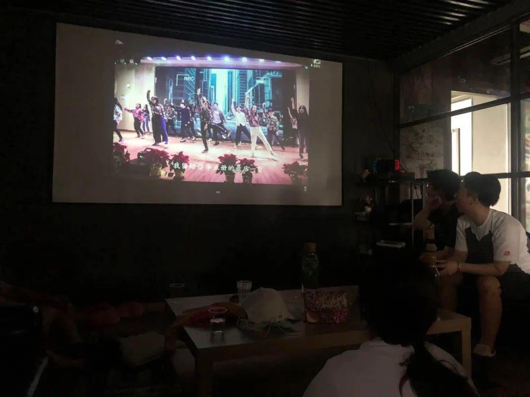 毕业典礼 | 此去前程似锦,归来仍是少年——记民办位育中学DP线上毕业典礼图片_9223372036854775807 毕业典礼 | 此去前程似锦,归来仍是少年——记民办位育中学DP线上毕业典礼图片_9223372036854775807