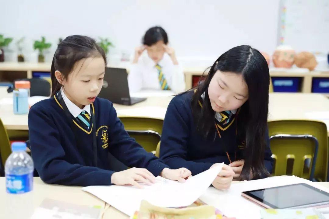 A Challenging and Comprehensible English Language Lesson图片_15 A Challenging and Comprehensible English Language Lesson图片_15