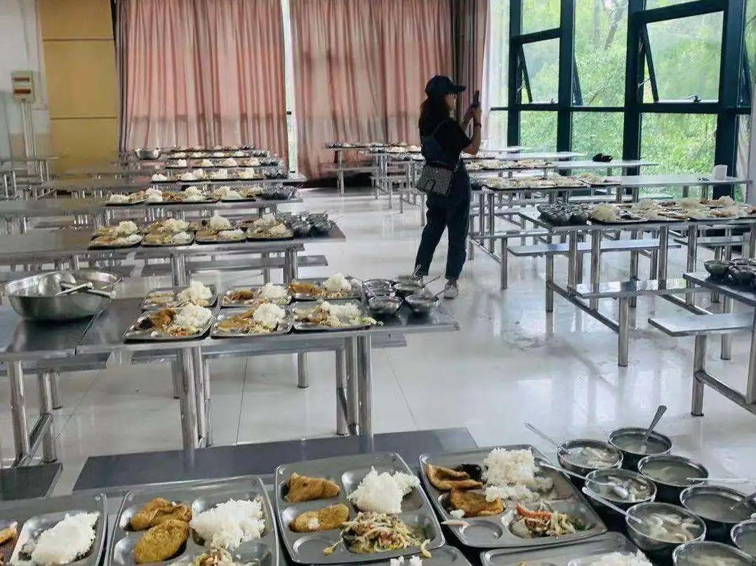 @光华学子，快来找你的专属思念瓶，把对学校思念装进去！记得截图发圈哦~图片_33554431